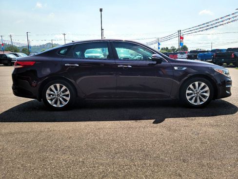 Used 2018 Kia Optima LX w/ 17" Alloy Wheels Package FWD image 15