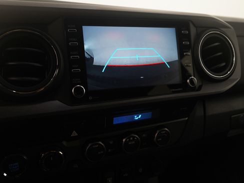 Used 2023 Toyota Tacoma TRD Sport image 21