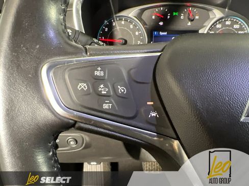 Used 2020 Chevrolet Equinox LT w/ Driver Convenience Package FWD image 12