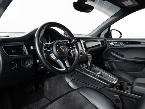 Used 2016 Porsche Macan S image 12