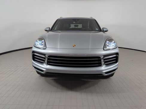 Certified 2023 Porsche Cayenne Platinum Edition AWD/4WD image 6