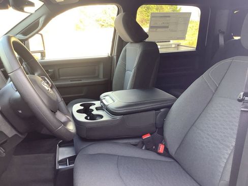 New 2026 RAM 2500 Tradesman image 32