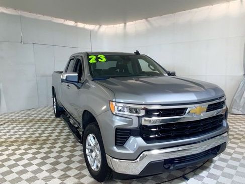 Used 2023 Chevrolet Silverado 1500 LT AWD/4WD image 45