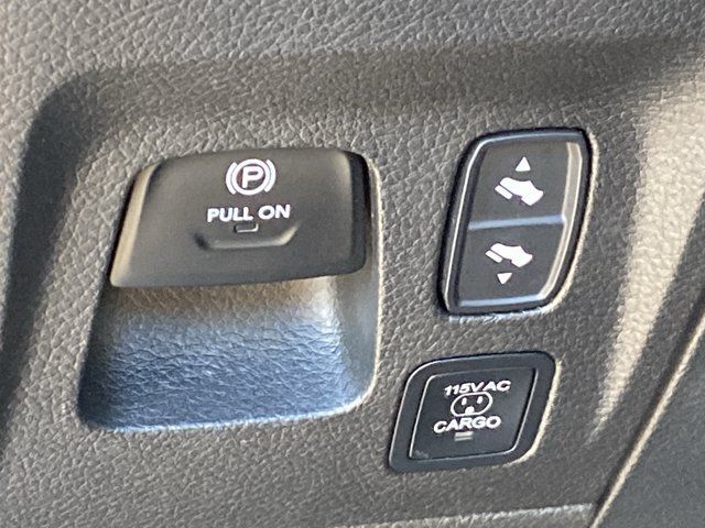 Used 2025 RAM 1500 Limited AWD/4WD image 19