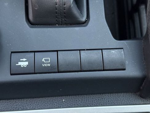 Used 2025 Toyota Tacoma Limited AWD/4WD image 14