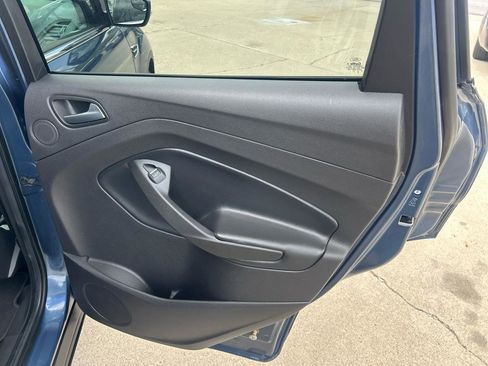 Used 2018 Ford Escape Titanium AWD/4WD image 14