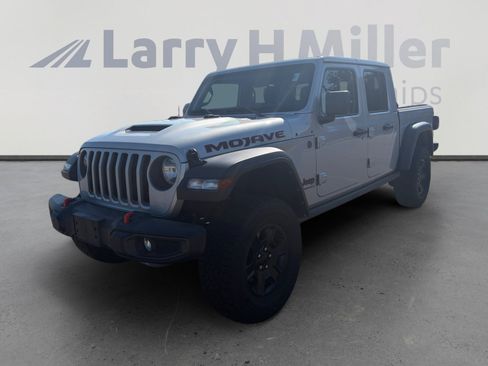Used 2023 Jeep Gladiator Mojave w/ Cold Weather Group AWD/4WD image 1