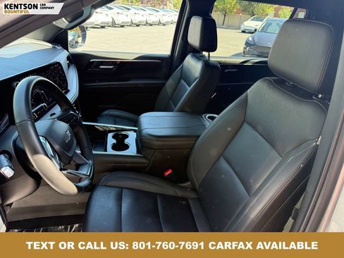 Used 2025 Chevrolet Suburban Z71 AWD/4WD image 27