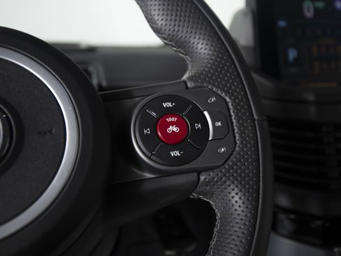 Used 2024 INEOS Grenadier image 16