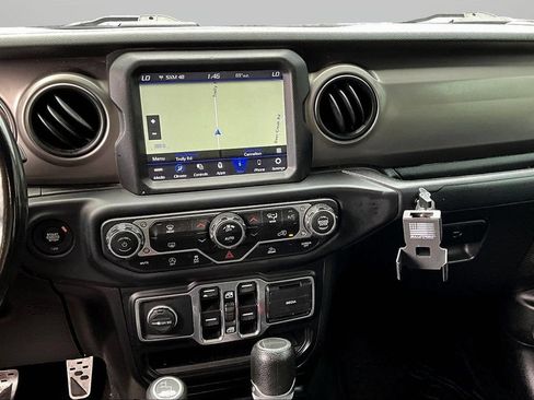 Used 2020 Jeep Gladiator Sport w/ Quick Order Package 24S AWD/4WD image 9