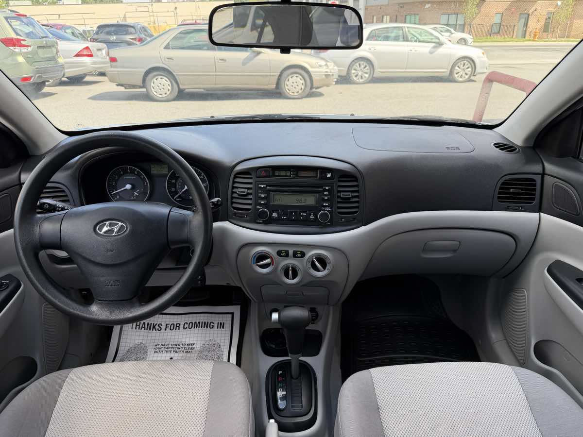 Used 2007 Hyundai Accent GLS FWD image 13