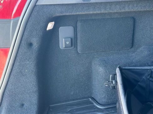 Used 2020 Land Rover Range Rover Evoque SE image 31