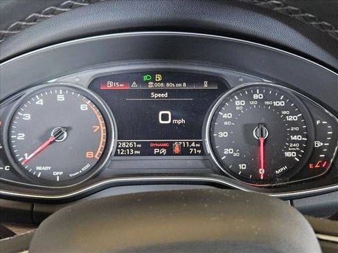 Used 2023 Audi Q5 2.0T Premium w/ Convenience Package image 10