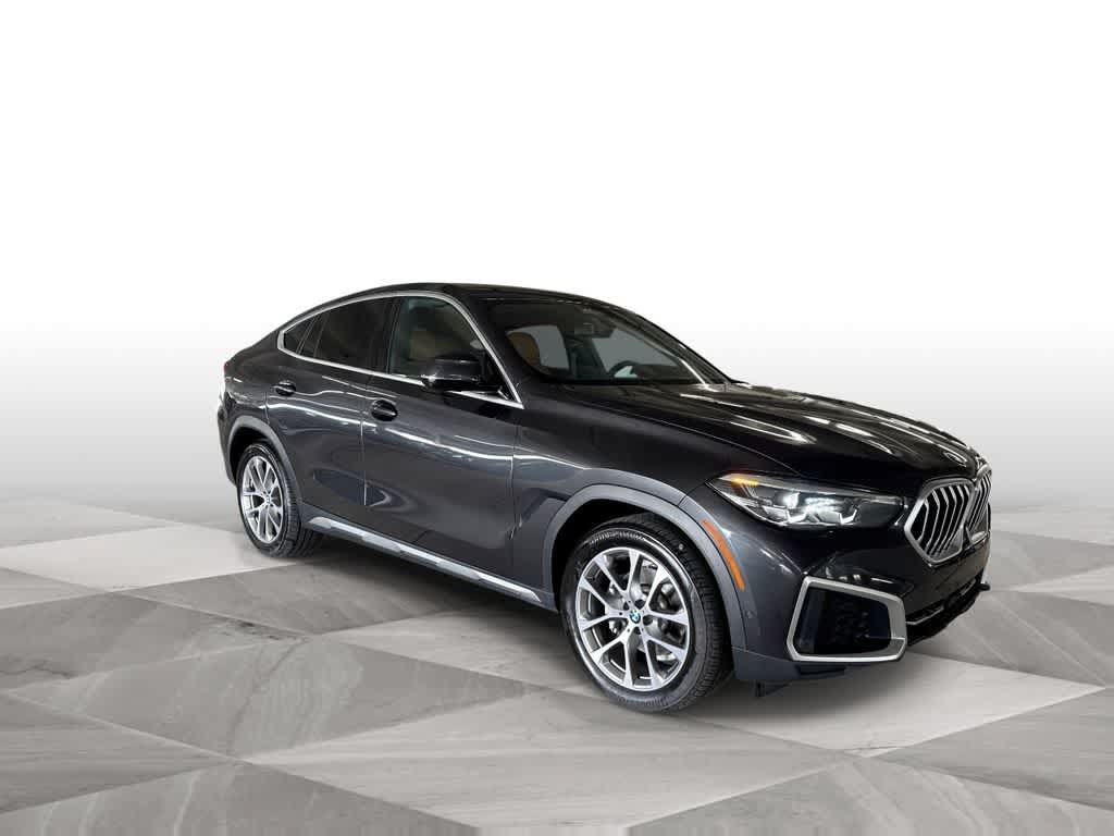 Used 2023 BMW X6 xDrive40i AWD/4WD image 2