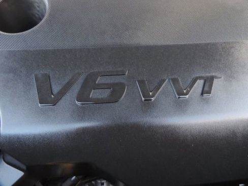 Used 2023 Chevrolet Traverse LT image 20