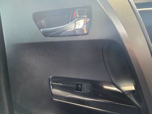 Used 2016 Toyota RAV4 SE AWD/4WD image 10