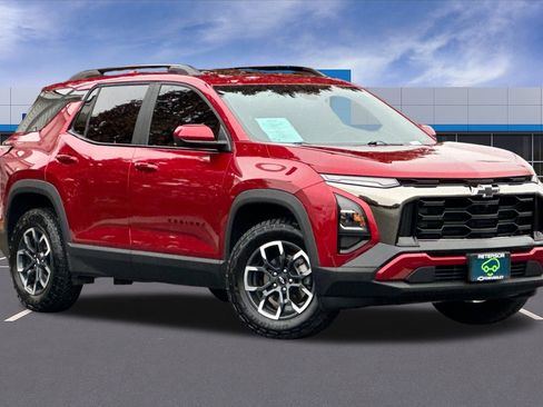 Used 2025 Chevrolet Equinox ACTIV w/ Convenience Package III image 2