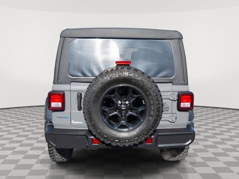 Used 2023 Jeep Wrangler Unlimited w/ Cold Weather Group AWD/4WD image 6