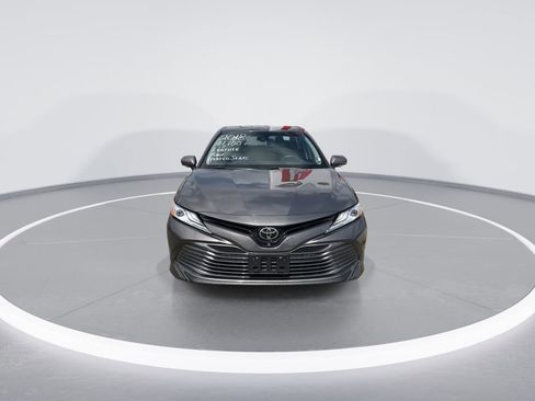 Used 2018 Toyota Camry XLE w/ Audio Package image 3