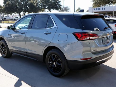 Used 2024 Chevrolet Equinox LT image 8