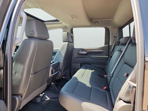 New 2026 GMC Sierra 1500 Elevation image 18