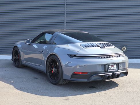 Certified 2025 Porsche 911 Targa 4 GTS AWD/4WD image 3