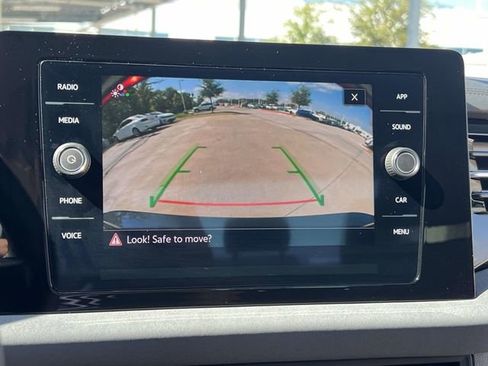 New 2026 Volkswagen Jetta SE image 19