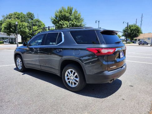 Used 2019 Chevrolet Traverse LT FWD image 18
