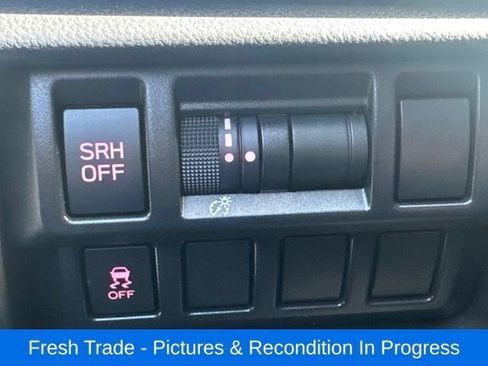Used 2018 Subaru Impreza 2.0i Limited w/ Popular Package #2 AWD/4WD image 16
