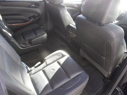 Used 2017 Chevrolet Suburban Premier image 26