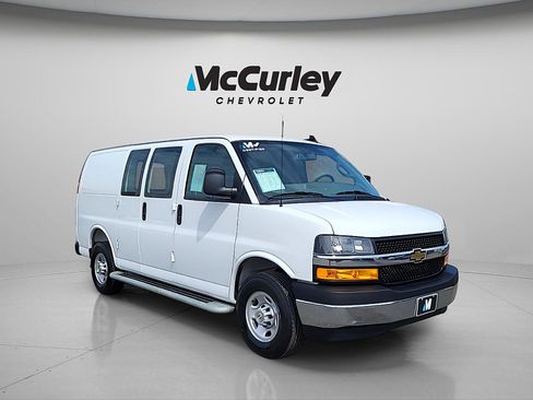 Used 2025 Chevrolet Express 2500 w/ Driver Convenience Package RWD image 1