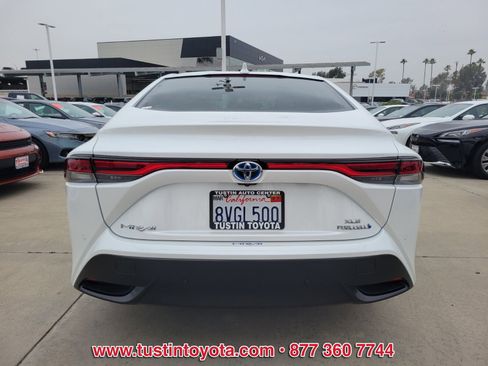 Certified 2021 Toyota Mirai XLE image 5