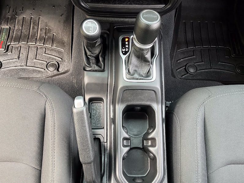 Used 2020 Jeep Gladiator Sport w/ Quick Order Package 24S AWD/4WD image 19