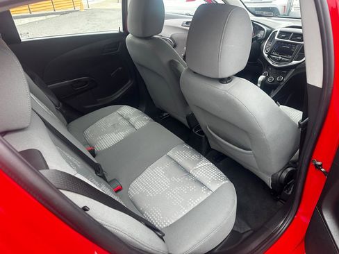 Used 2020 Chevrolet Sonic LT image 19