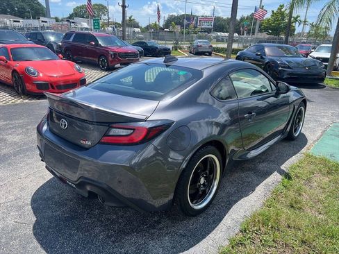 Used 2022 Toyota GR86 Premium w/ ALL Weather Mat Package (TMS) RWD image 5
