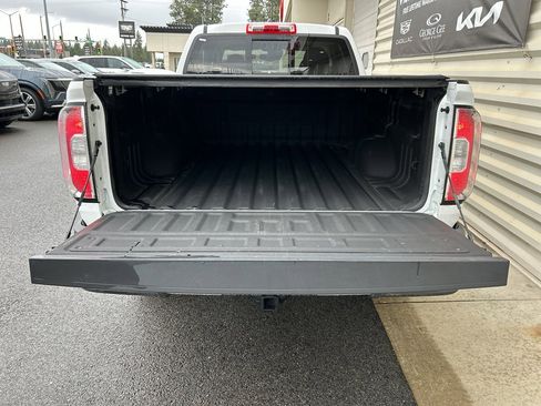 Used 2021 GMC Canyon Denali image 15