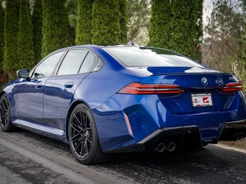 Used 2025 BMW M5 w/ Executive Package AWD/4WD image 15