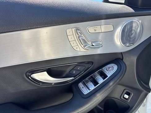 Used 2021 Mercedes-Benz C 300 Sedan image 4