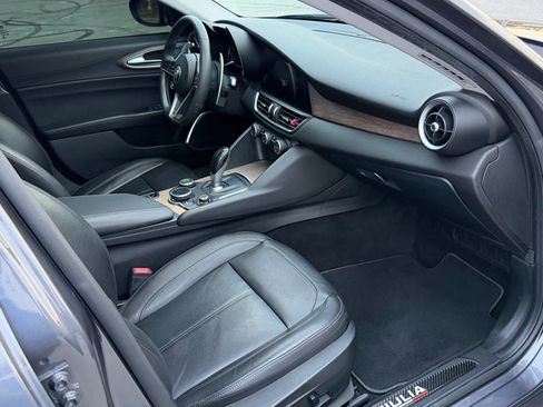 Used 2017 Alfa Romeo Giulia Ti w/ TI Performance Package image 22