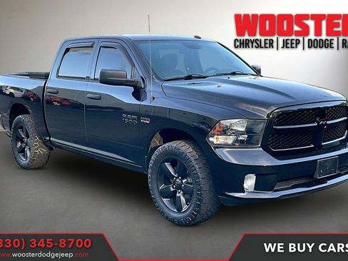 Used 2018 RAM 1500 Express w/ Black Ram 1500 Express Group AWD/4WD image 1