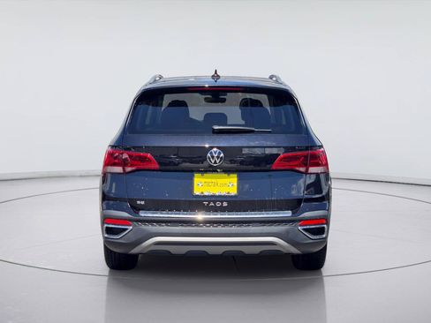 Used 2023 Volkswagen Taos SE FWD image 7