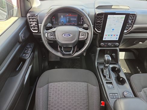 Used 2024 Ford Ranger XLT w/ Trailer Tow Package image 12