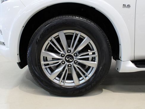 Used 2018 INFINITI QX80 2WD w/ Driver Assistance Package image 9