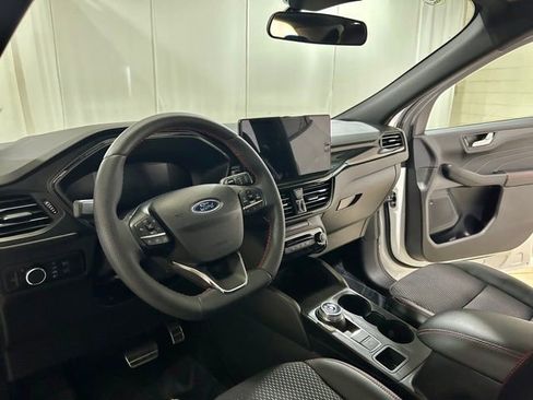 Used 2023 Ford Escape ST-Line w/ Tech Pack #1 AWD/4WD image 14
