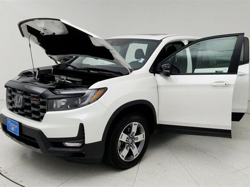 Used 2024 Honda Ridgeline TrailSport image 11