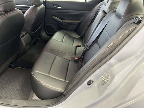 Used 2023 Nissan Altima 2.5 SR w/ SR Premium Package AWD/4WD image 15