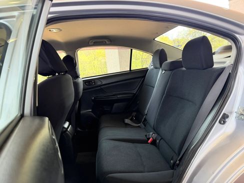 Used 2012 Subaru Impreza 2.0i image 17