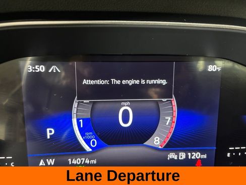 Used 2025 Volkswagen Jetta SE w/ Sunroof Package FWD image 17