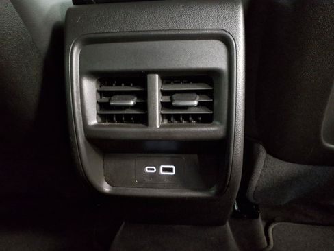 Certified 2025 Cadillac XT4 Premium Luxury FWD image 15