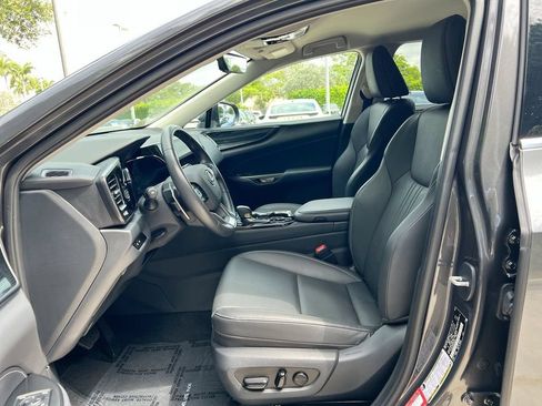 Certified 2025 Lexus NX 250 FWD w/ Accessory Package (Z1) image 12